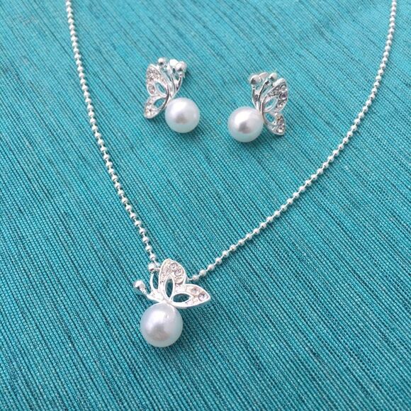 Butterfly Jewelry Set - Picture 1 of 7